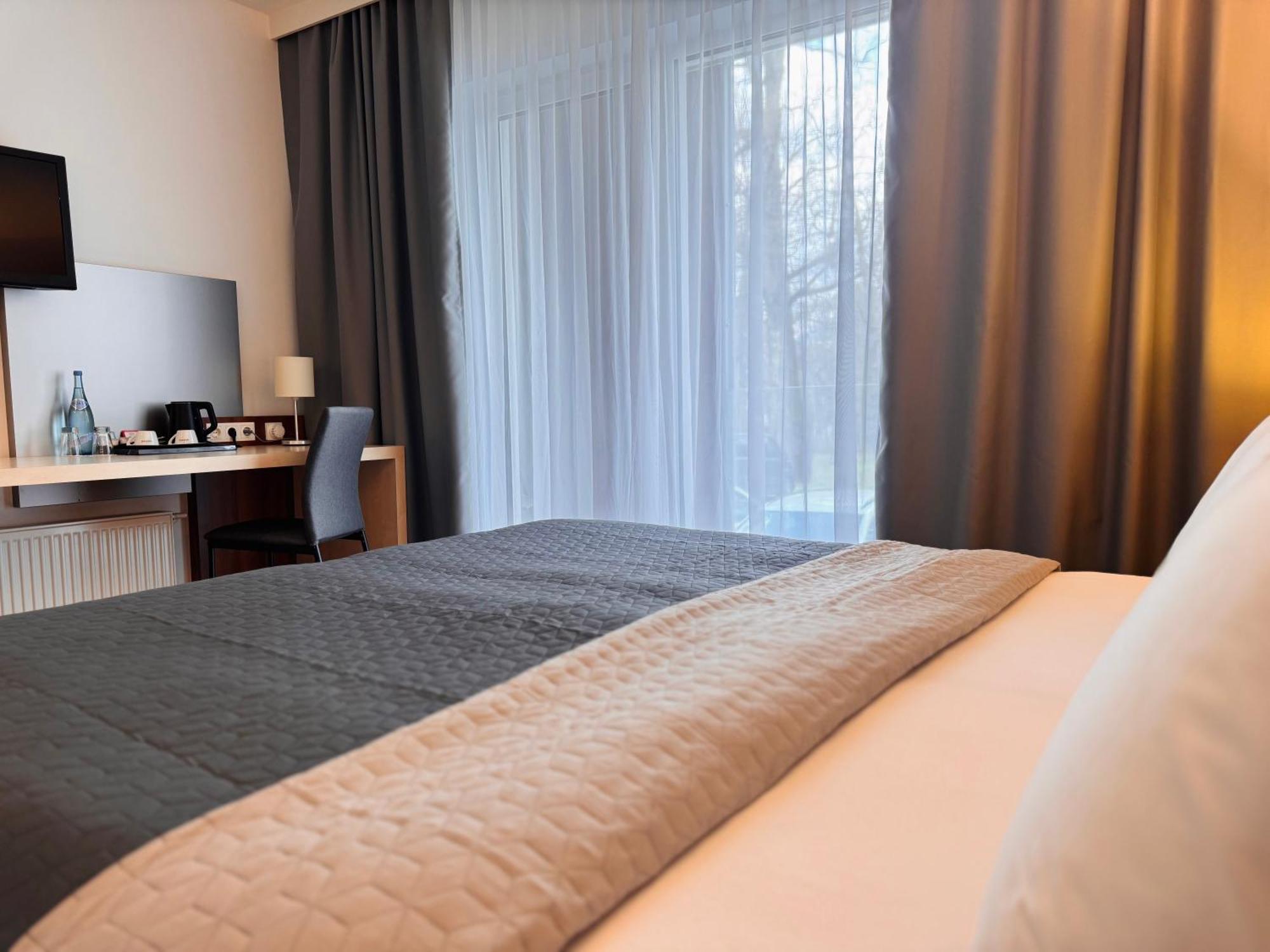 Hotel Spirodom Admont Bagian luar foto